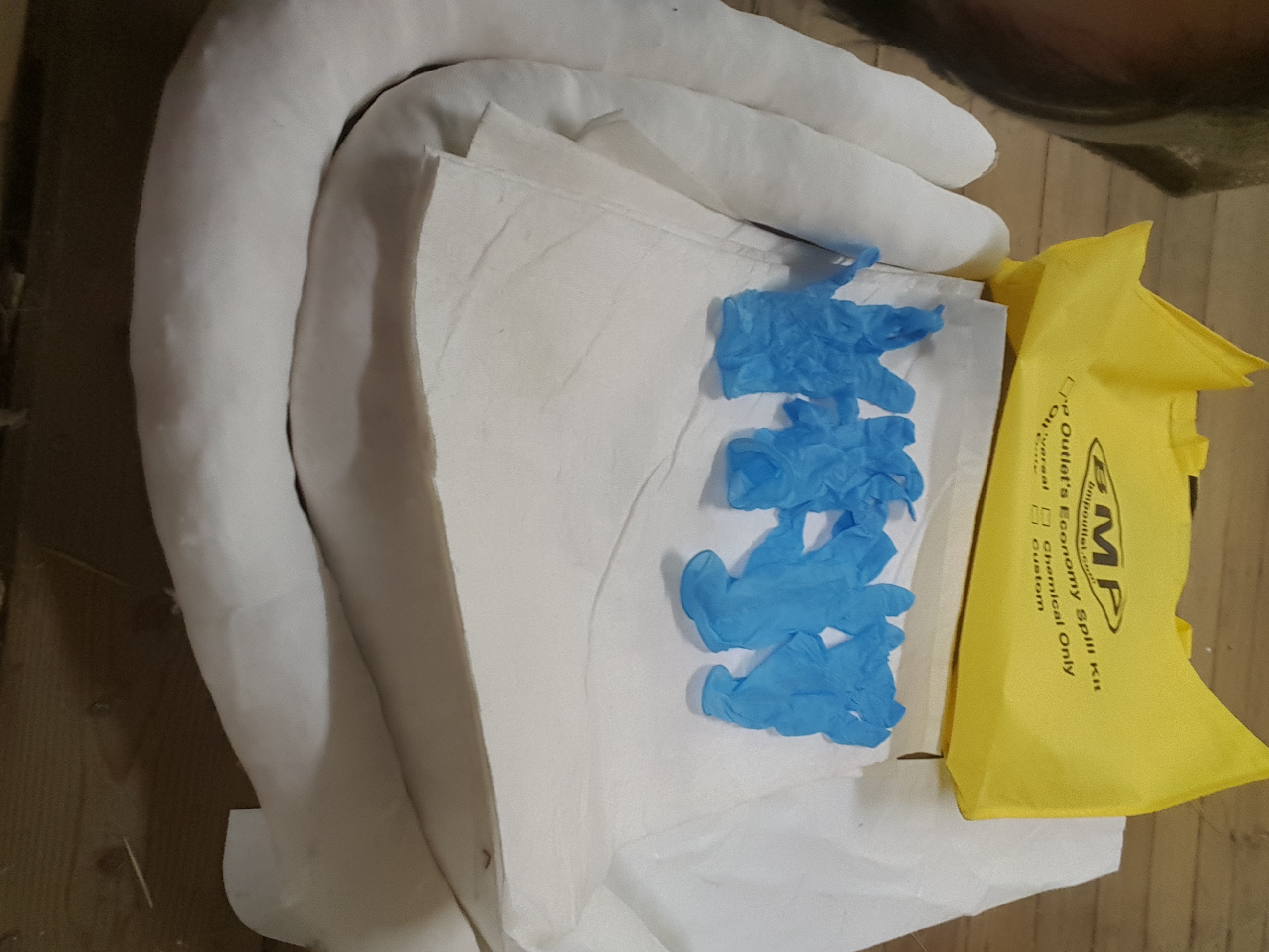 BMP Outlet's Economy Spill Kit (Oil Only) BMP Outlet's Economy Spill Kit (Oil Only)